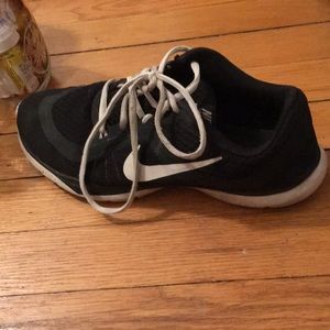 💥4 for 11$💥 Black Nike Tennis Shoes
